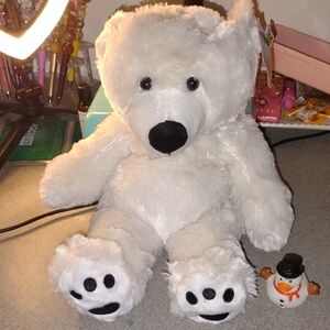 ☃️ White Plush Teddy Bear